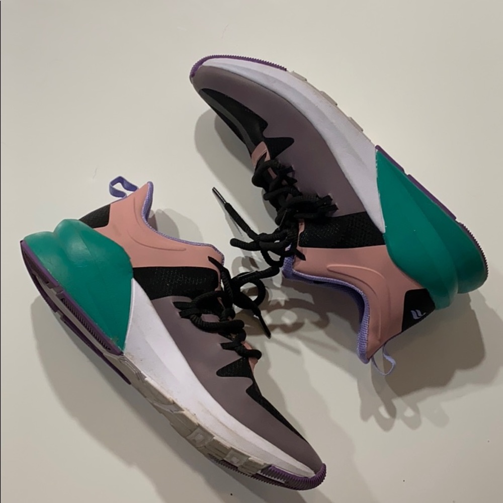 Fabletics Sneakers